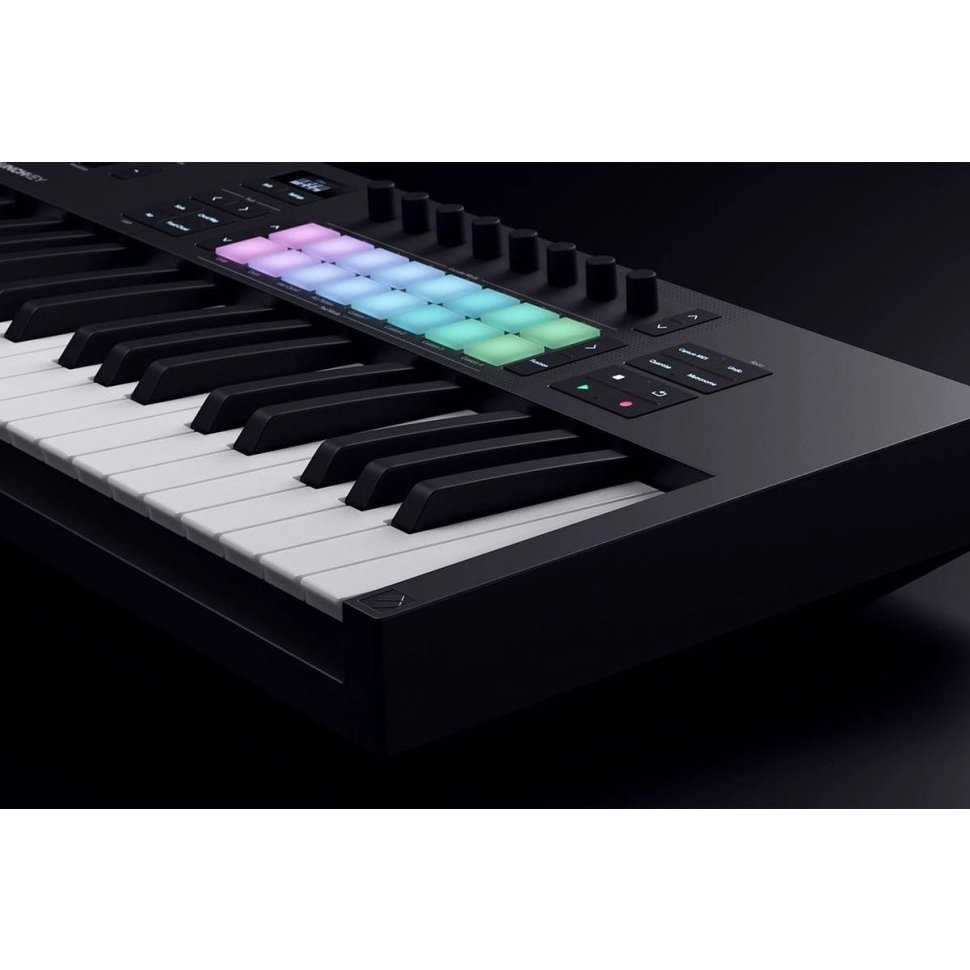 Novation Launchkey 37 MK4