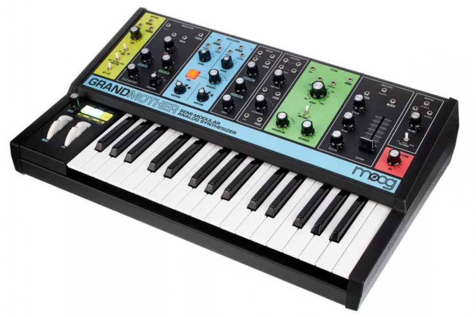 Moog GRANDMOTHER