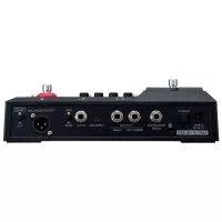 Zoom B2 Four