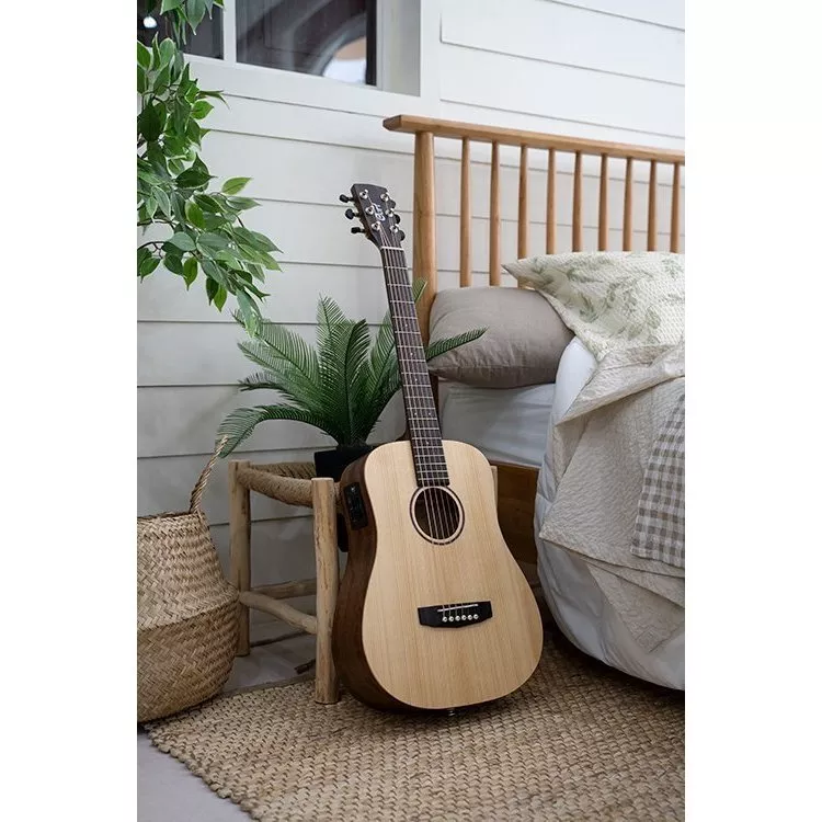 Cort Earth Mini E Adirondack (Open Pore) w/bag