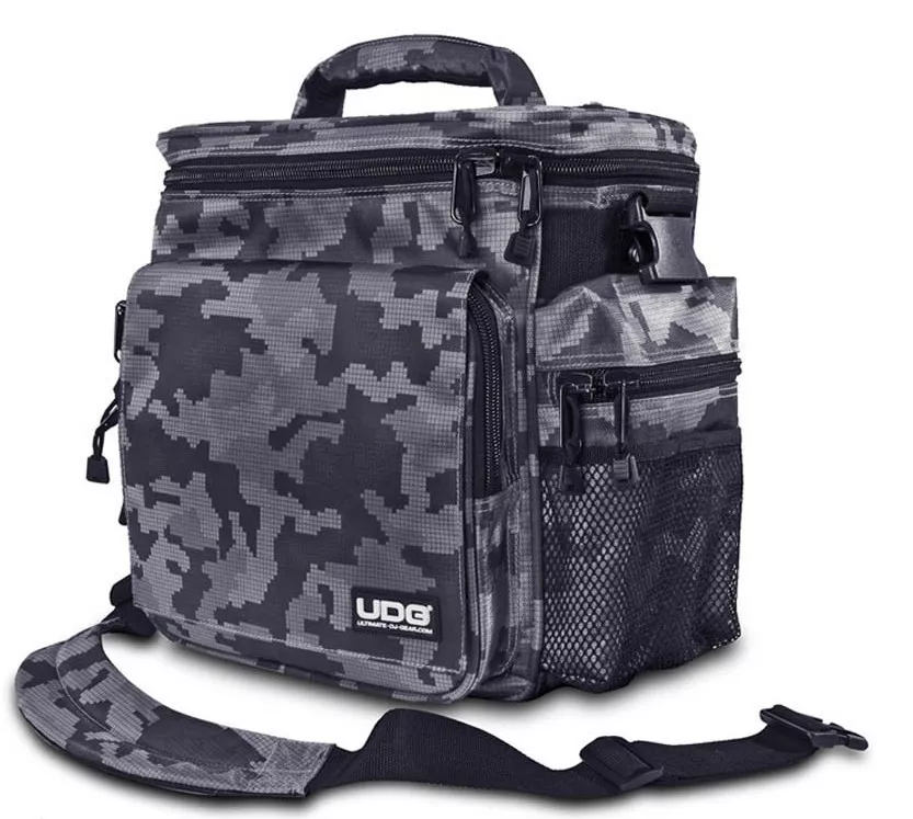 UDG Ultimate CourierBag DeLuxe Digital Camo Grey