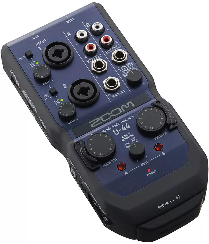 Zoom U-44