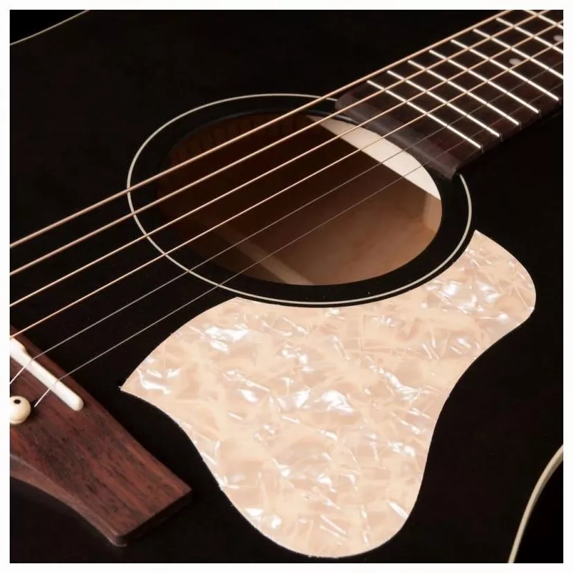 Art & Lutherie Americana Faded Black