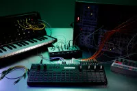 Korg SQ-64