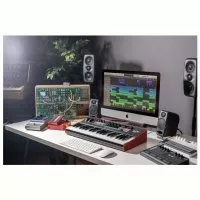 IK Multimedia UNO Synth Pro