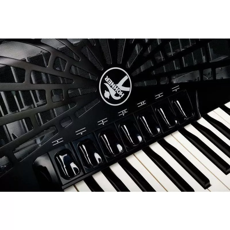 Hohner Bravo III 80 Black 7/8 (А-1642)