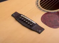 Cort Gold O6 NAT w/case