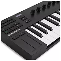 Native Instruments Komplete Kontrol M32
