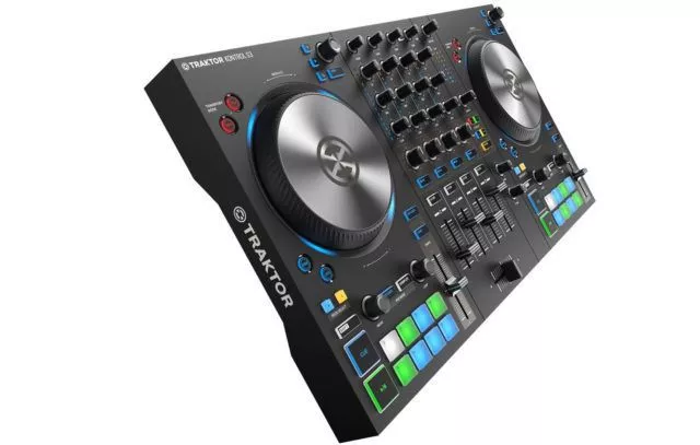 Native Instruments Traktor Kontrol S3