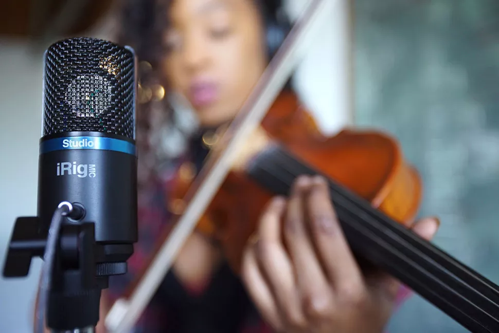 IK Multimedia IRIG MIC STUDIO Black