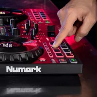 Numark MIXTRACKPLATINUMFX