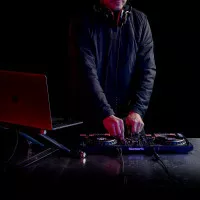 Numark MIXTRACKPLATINUMFX
