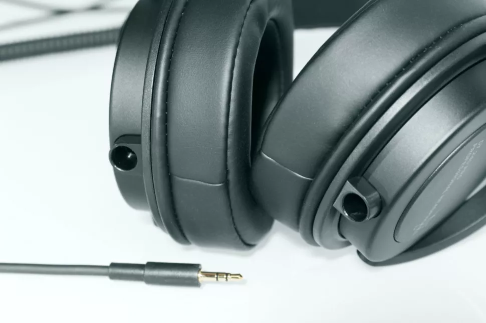 Beyerdynamic DT 240 PRO