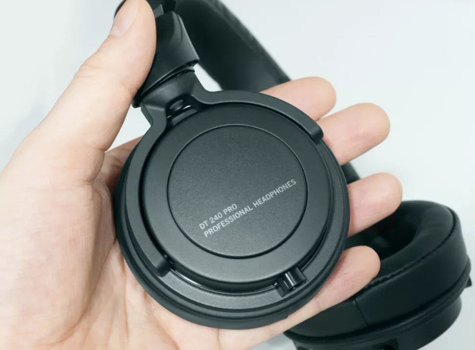 Beyerdynamic DT 240 PRO