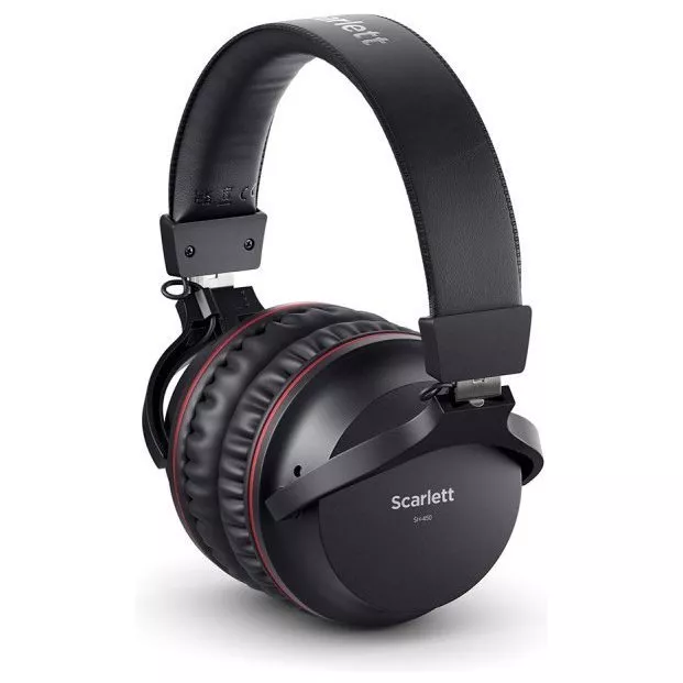 Focusrite Scarlett Solo Studio 4th Gen