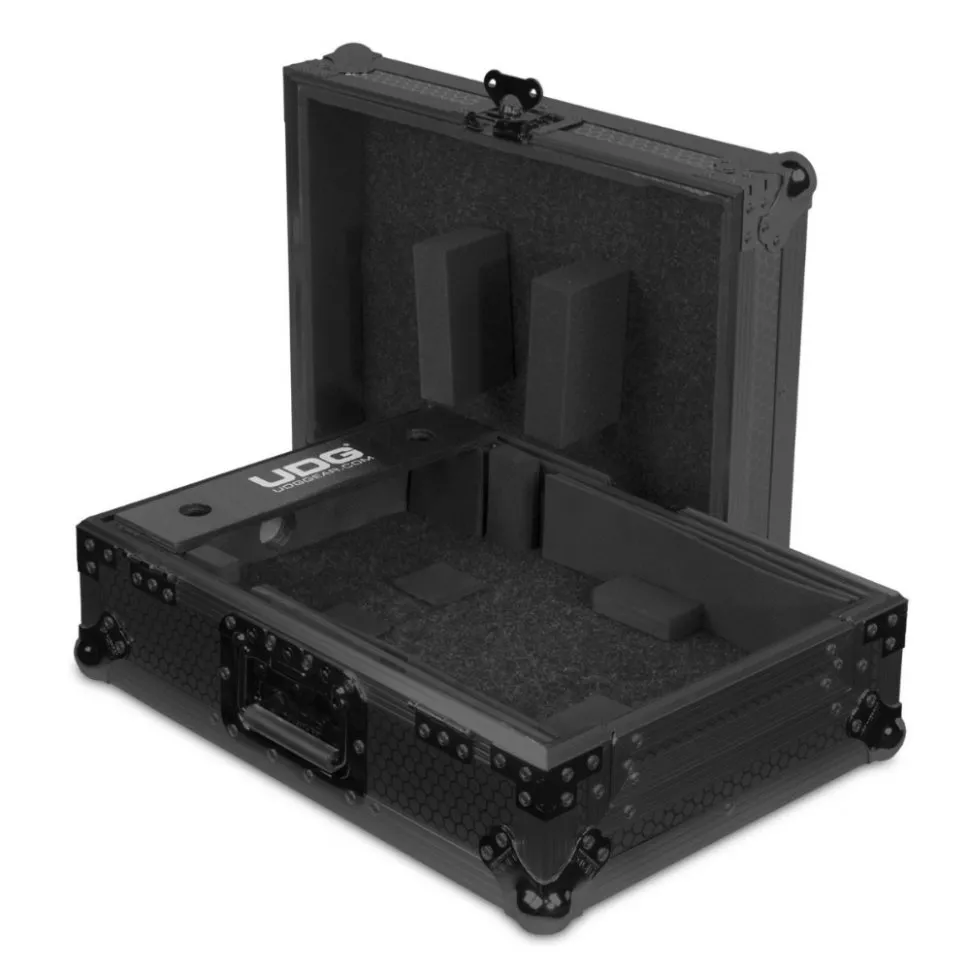 UDG Ultimate FlightCase Multi Format CDJ/MIXER II Black MK2(U91021BL2)