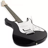 Yamaha PACIFICA 012 (Black)