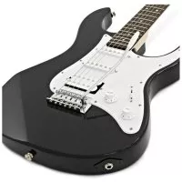 Yamaha PACIFICA 012 (Black)