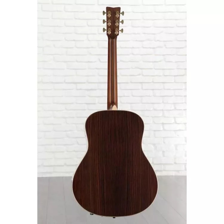 Yamaha LL26 ARE