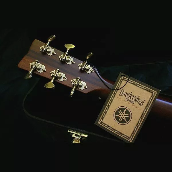 Yamaha LL26 ARE