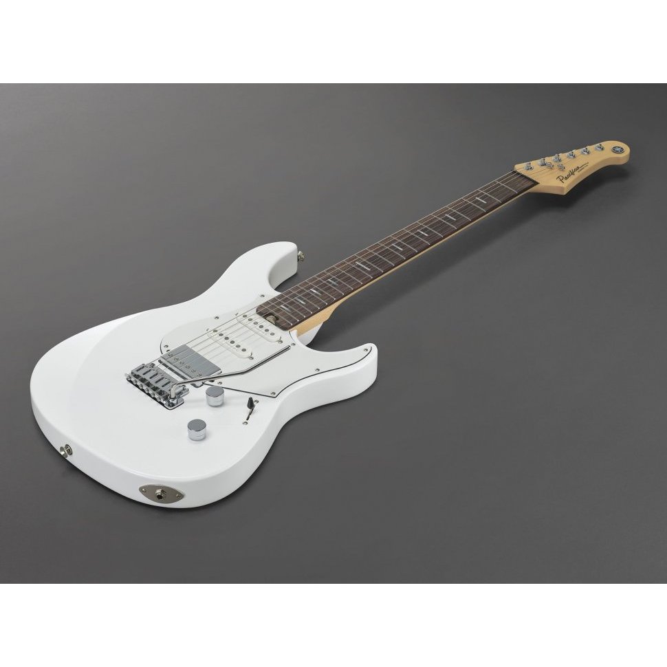 Yamaha Pacifica Standard Plus (Shell White)