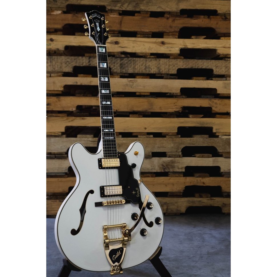 Guild Starfire VI (Snowcrest White)