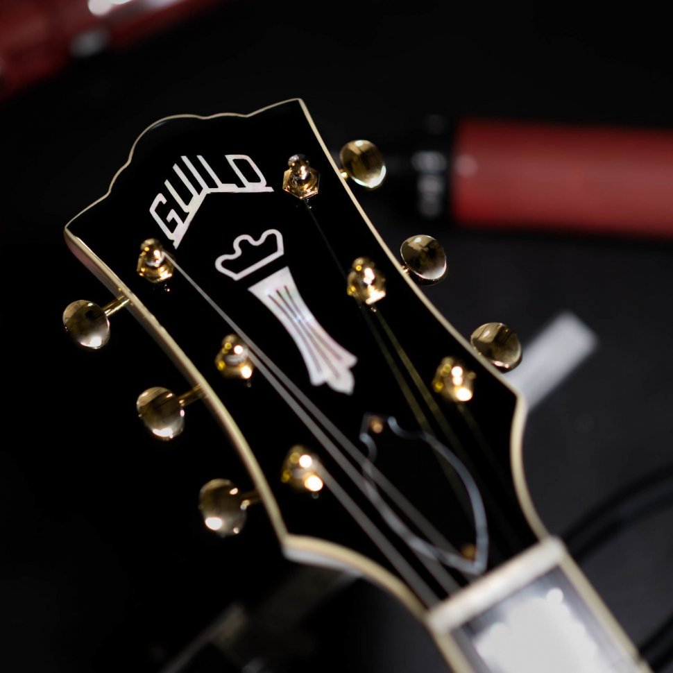 Guild Starfire VI (Snowcrest White)