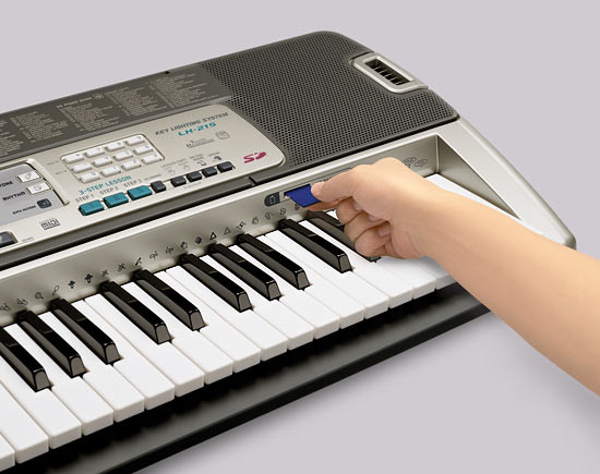 Casio LK-215