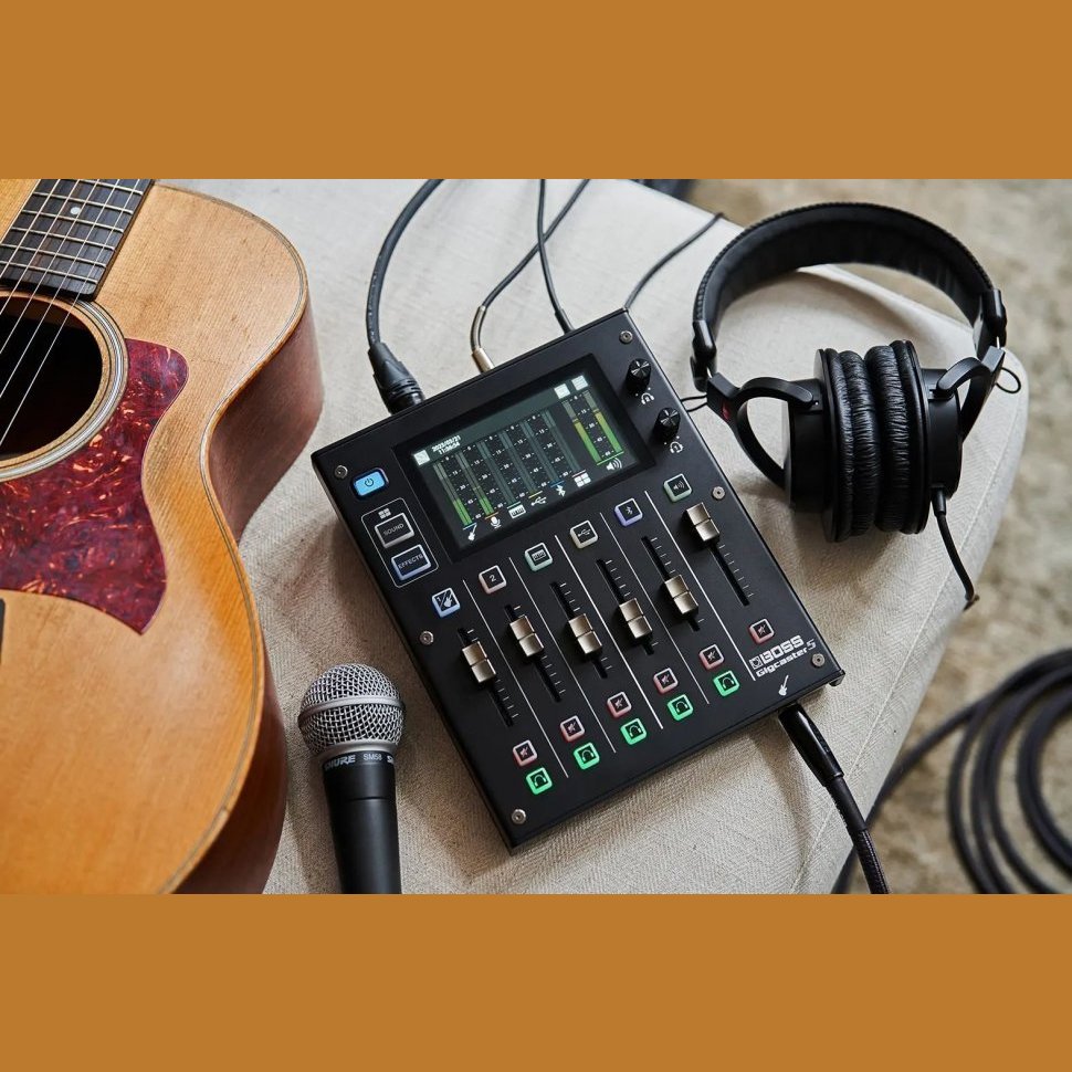 Boss Gigcaster 5